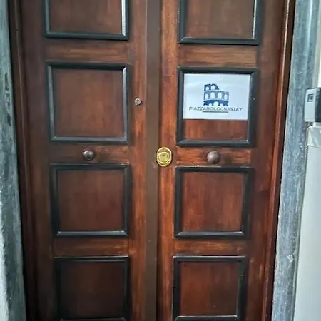 Piazzabolognastay 招待所
