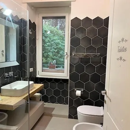 Piazzabolognastay * 罗马