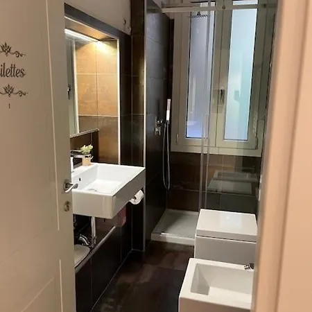 Piazzabolognastay 招待所