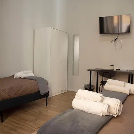 Piazzabolognastay בית הארחה רומא